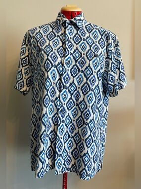 Tommy Bahama - all silk button up shirt Size Small